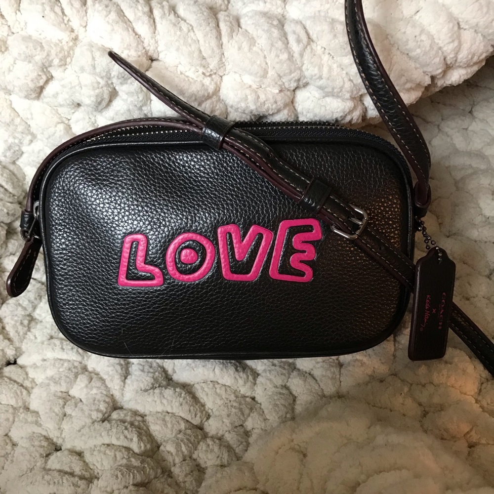 Donated: Coach L♥️ve Crossbody - Picture 3 of 5